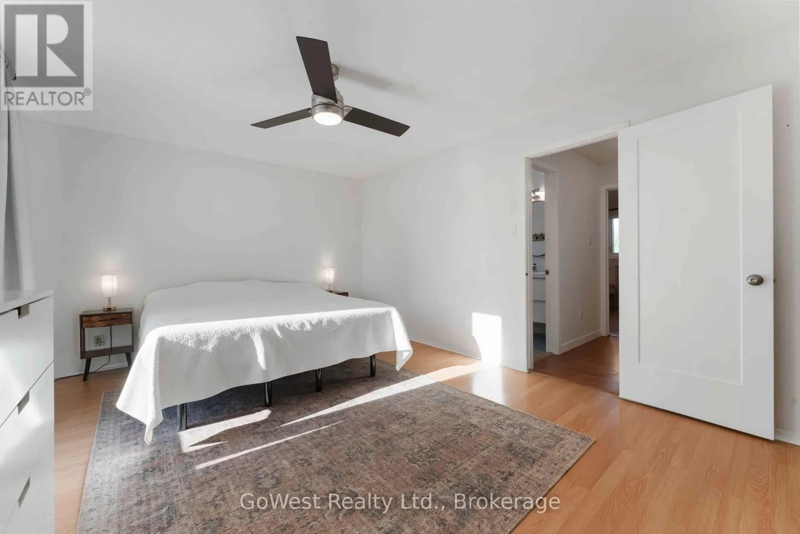 94 FIELDGATE DRIVE
