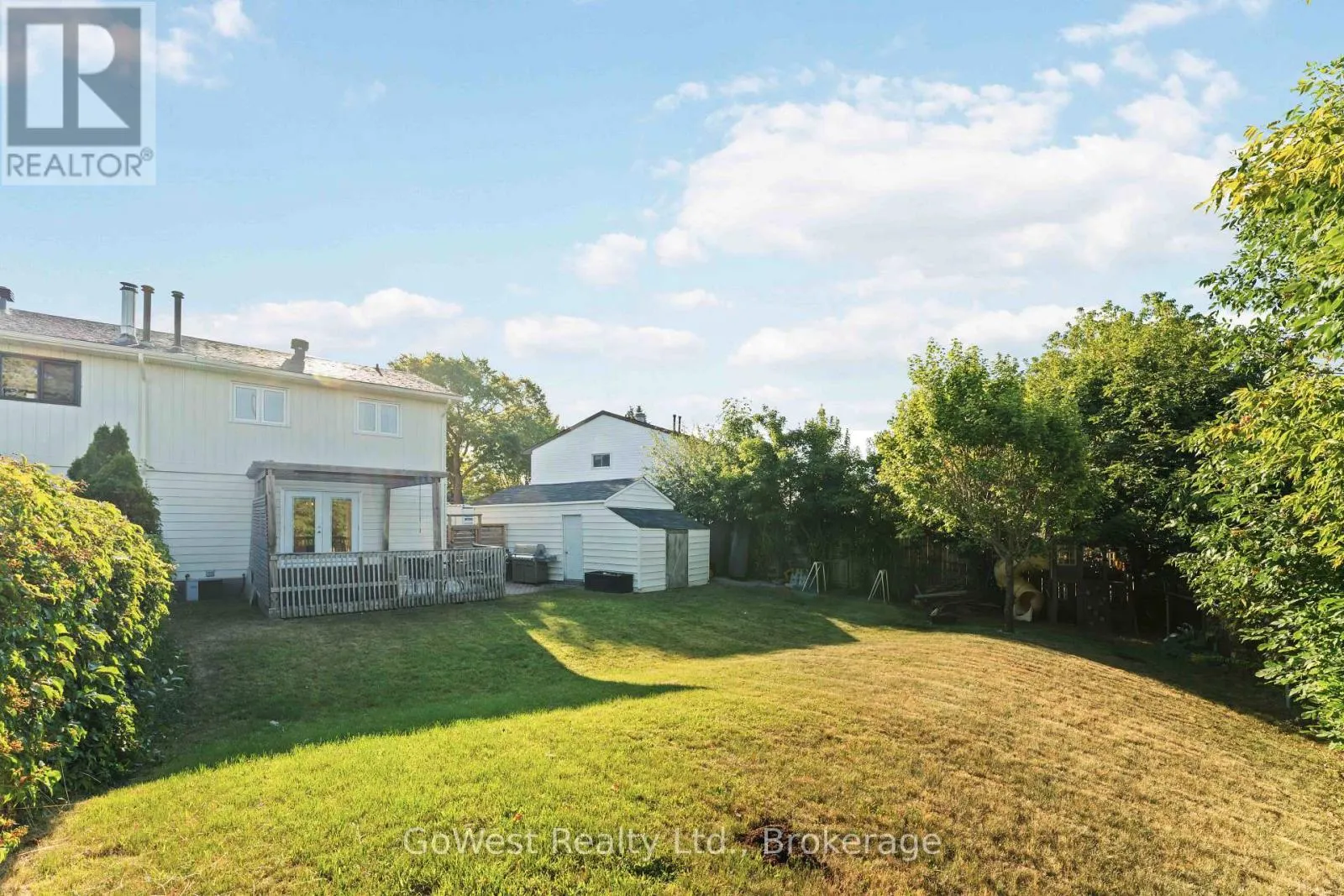 94 FIELDGATE DRIVE
