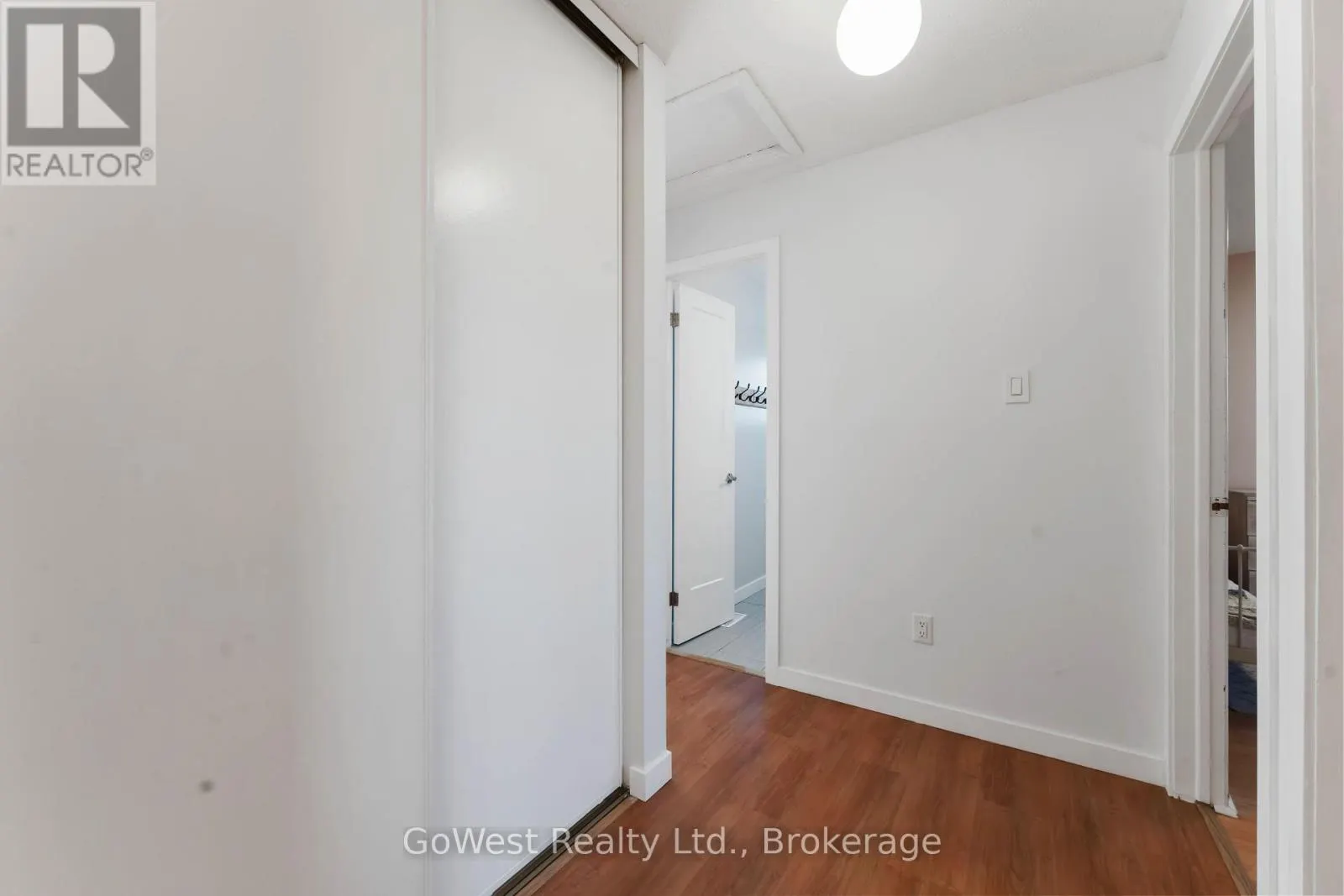 94 FIELDGATE DRIVE