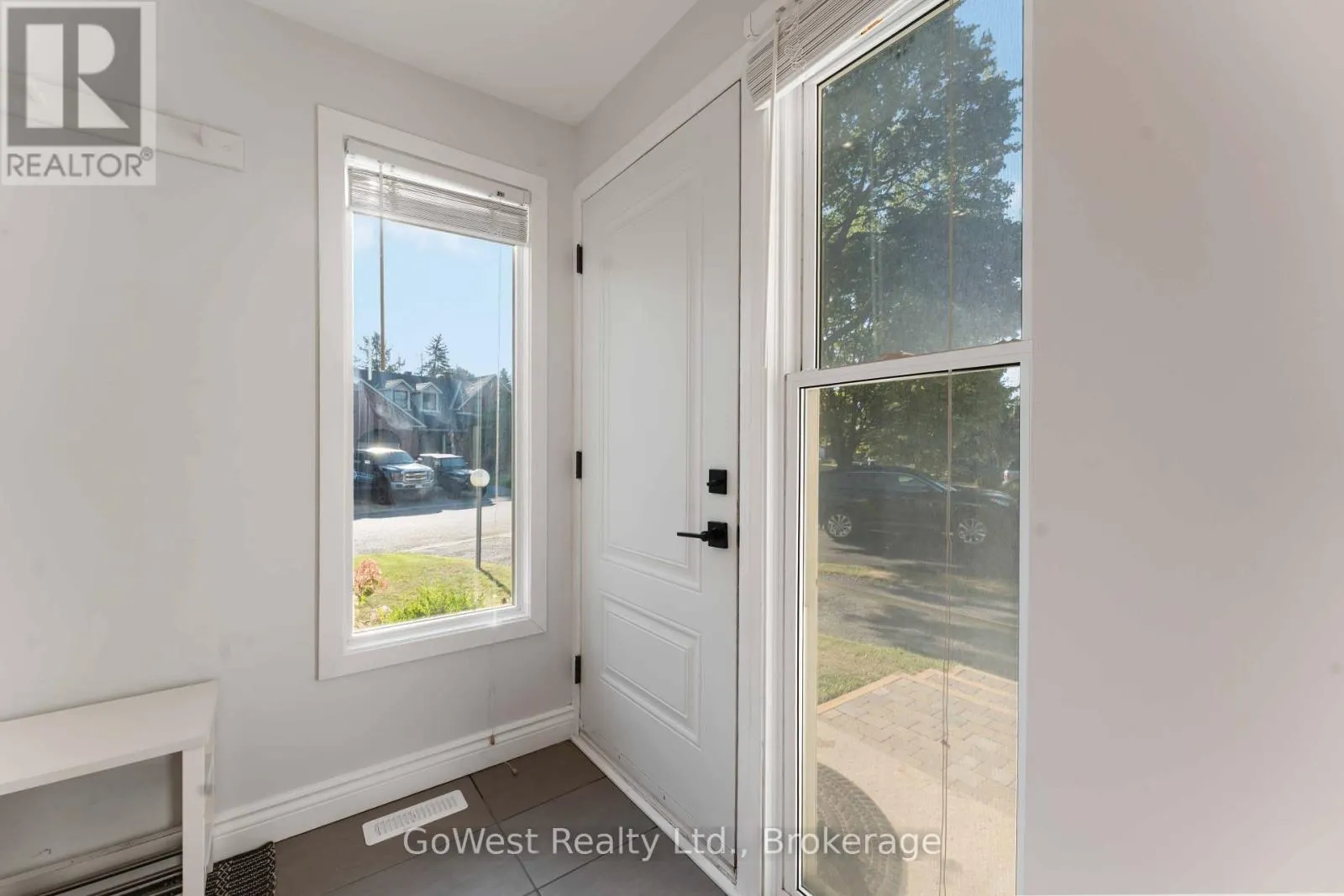 94 FIELDGATE DRIVE