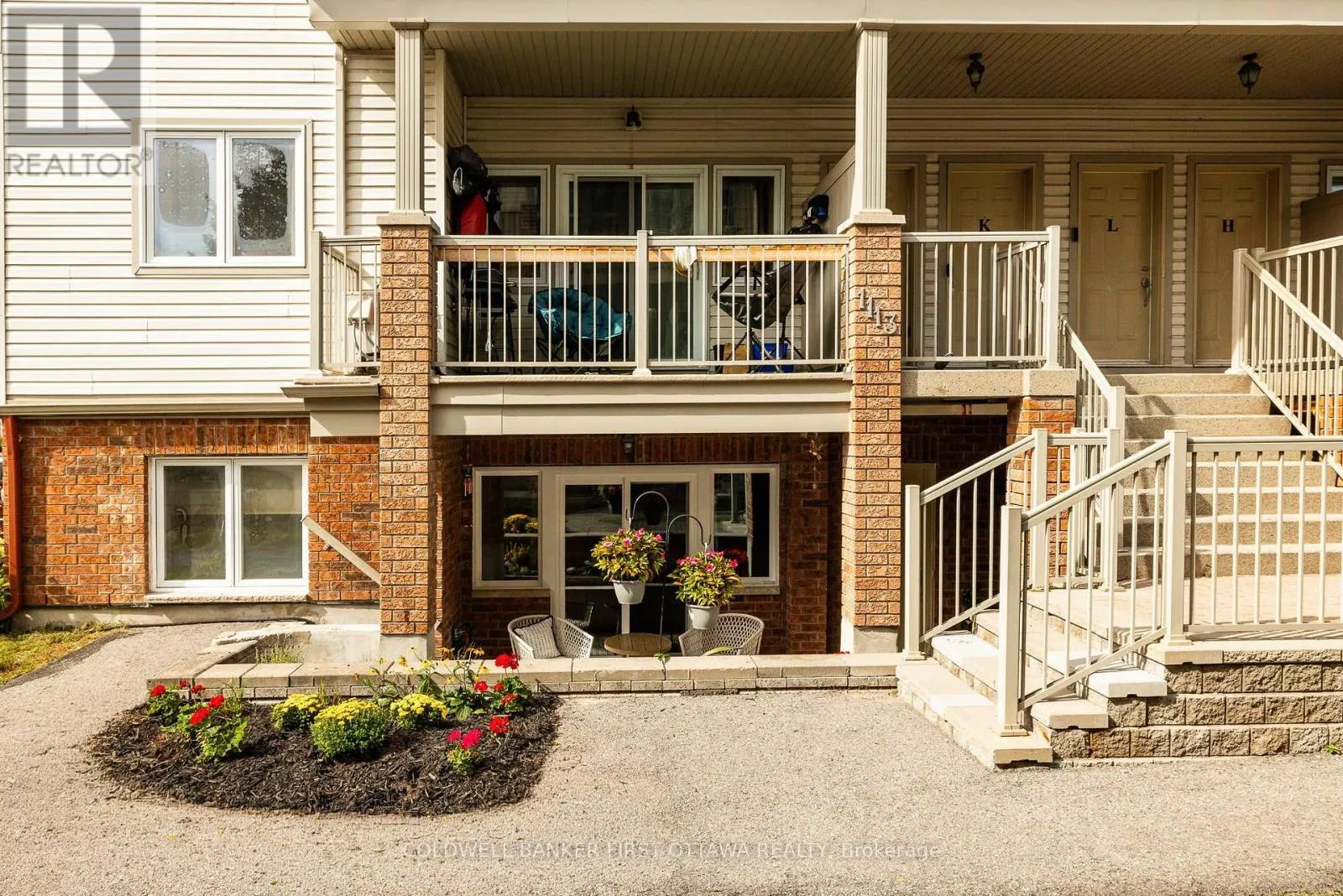 C - 1113 STITTSVILLE MAIN STREET