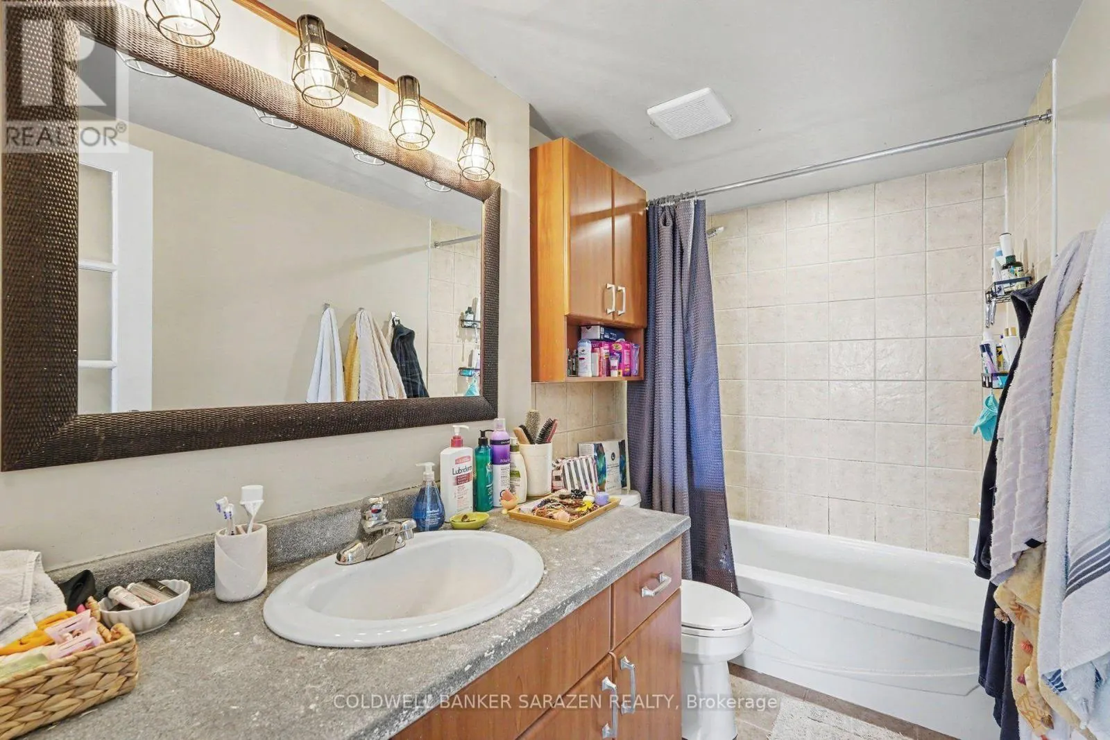 611 - 225 ALVIN ROAD