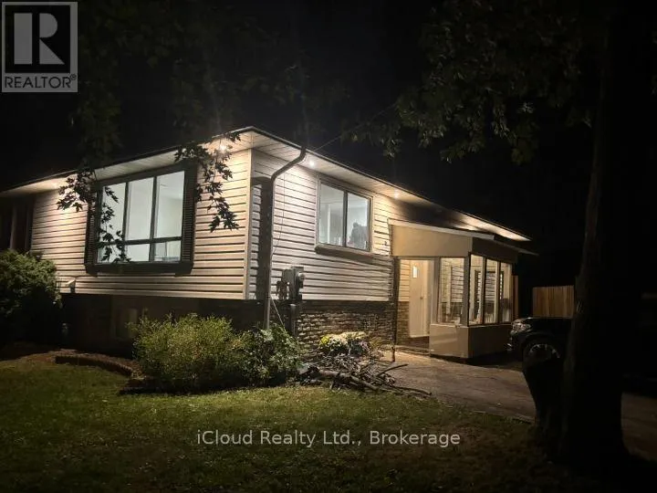 3 MANLEY CRESCENT