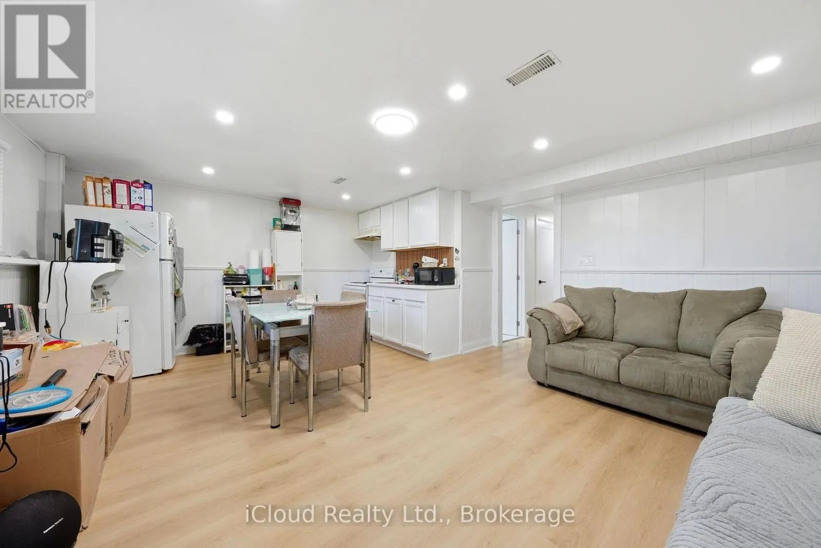 3 MANLEY CRESCENT