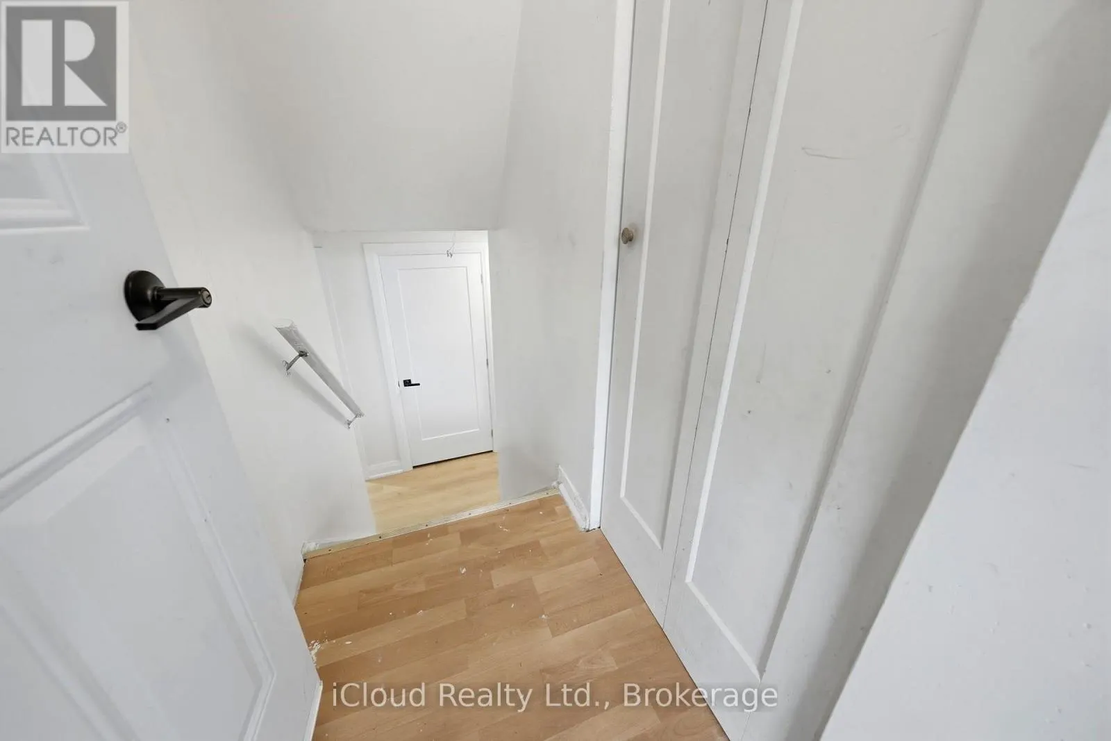 3 MANLEY CRESCENT