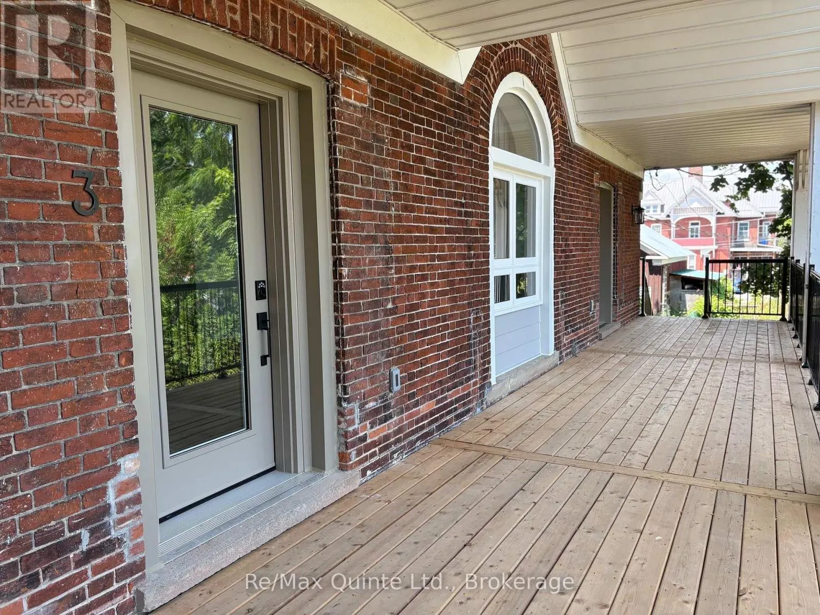 3 - 22 MCGILL STREET #3