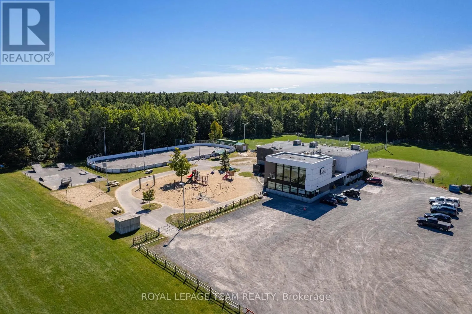794 BAYVIEW DRIVE