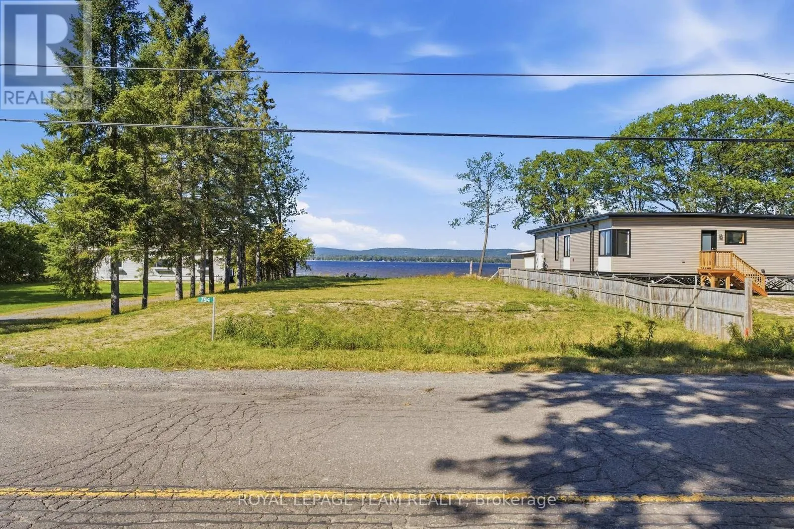 794 BAYVIEW DRIVE