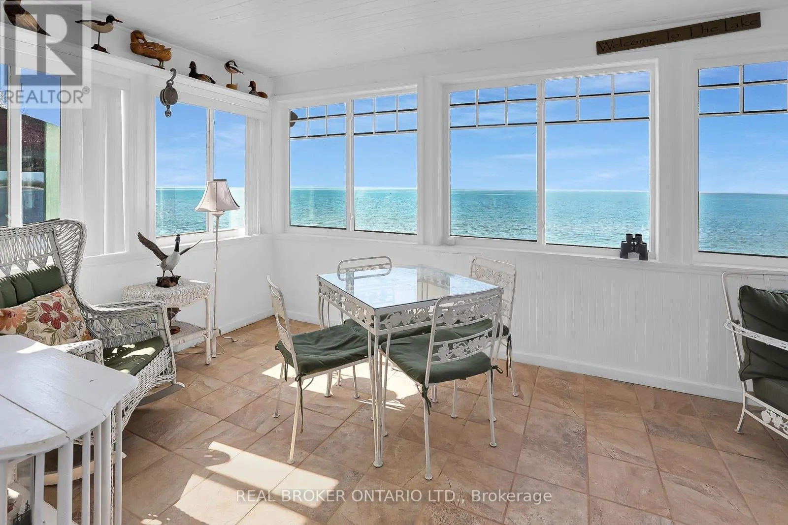 11611 BEACH ROAD W