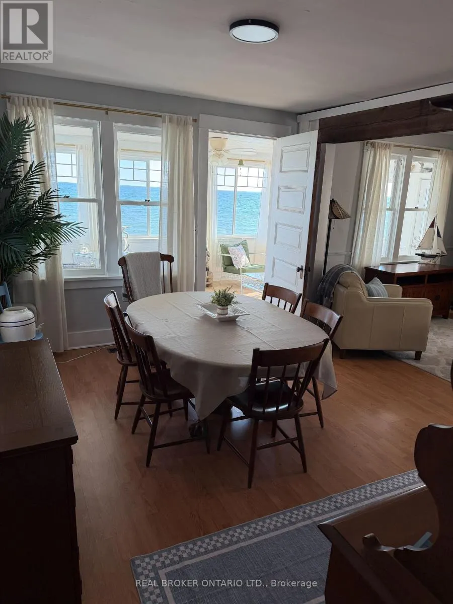 11611 BEACH ROAD W
