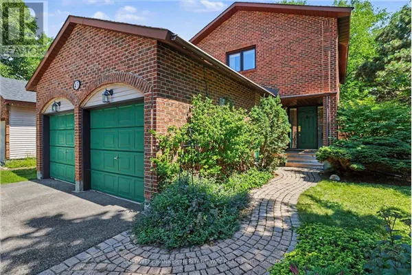 45 SHADETREE CRESCENT