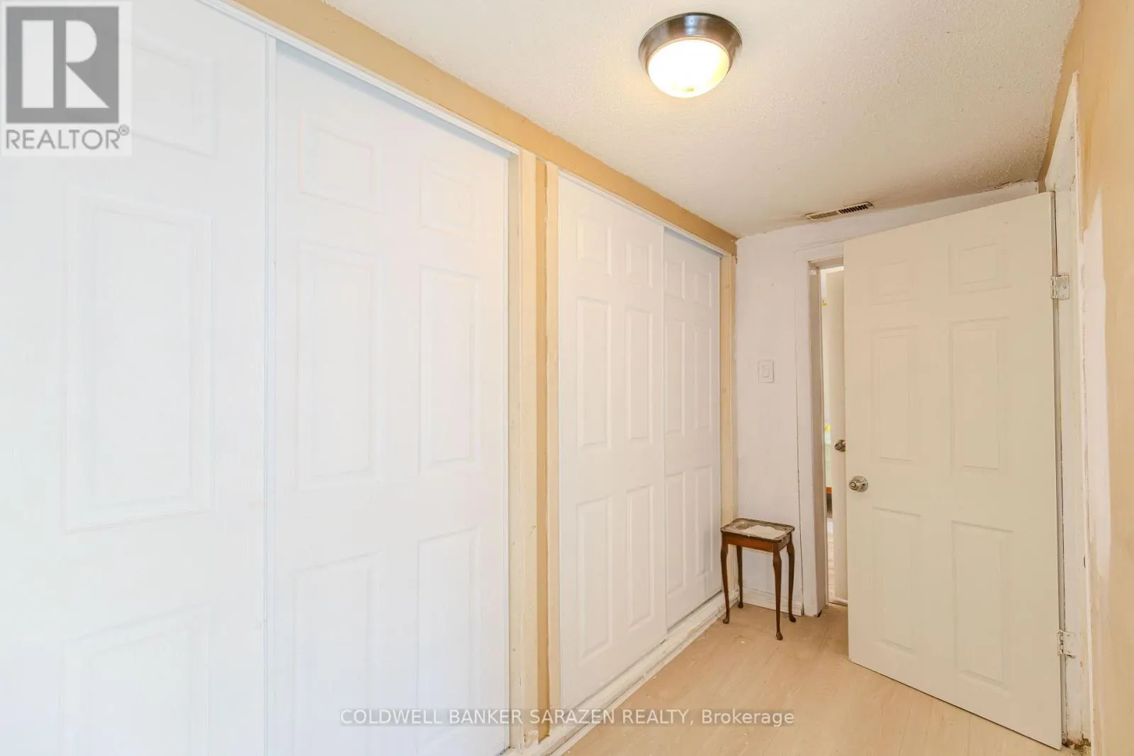 215 DESROSIERS STREET
