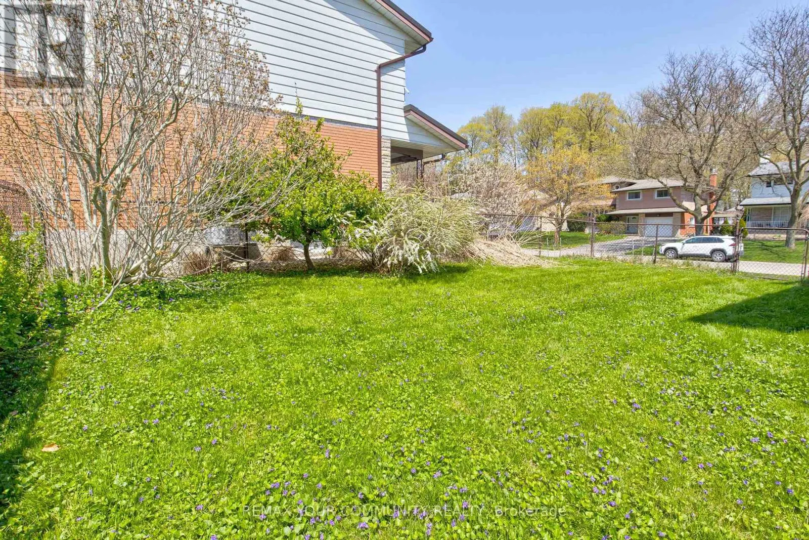 557 GLEN MANOR BOULEVARD
