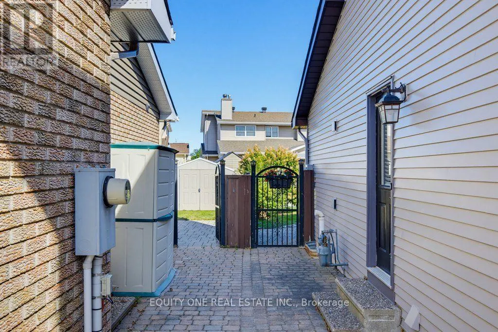 35 IVYLEA STREET