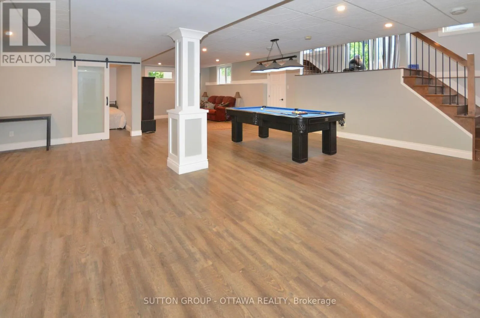 588 RUSSELL ROAD