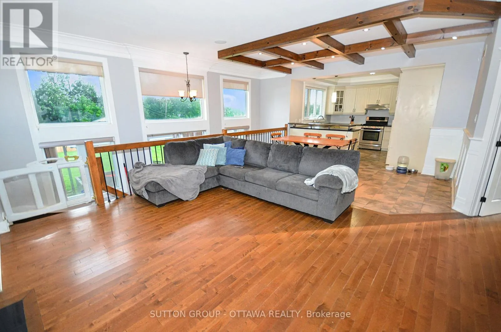 588 RUSSELL ROAD