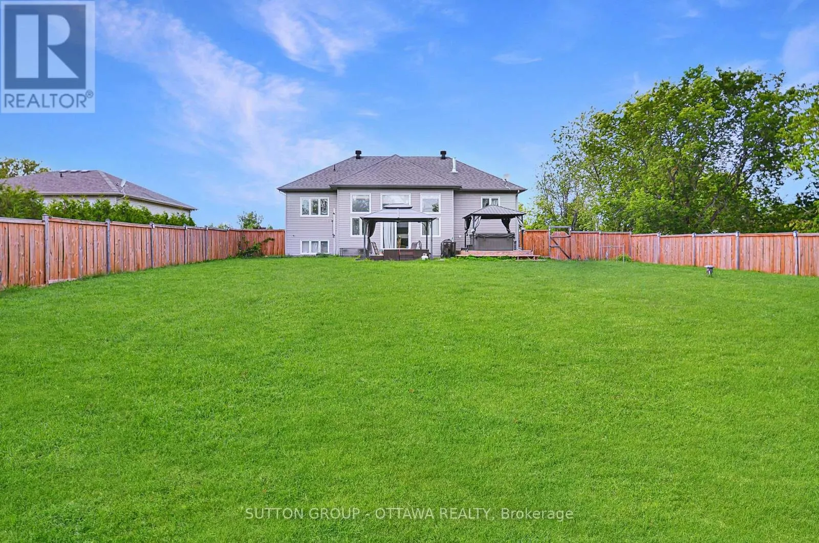 588 RUSSELL ROAD