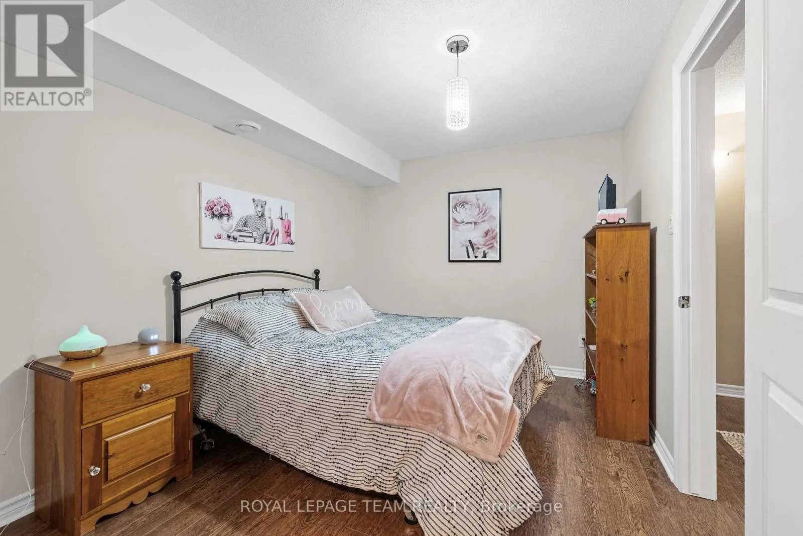 298 PEMBINA PRIVATE