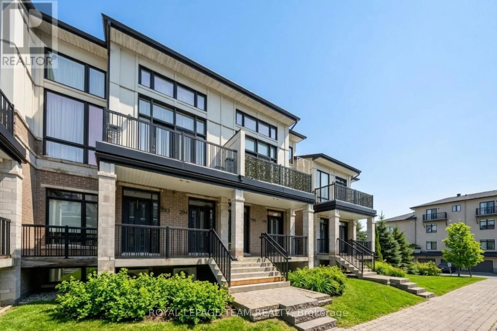 298 PEMBINA PRIVATE