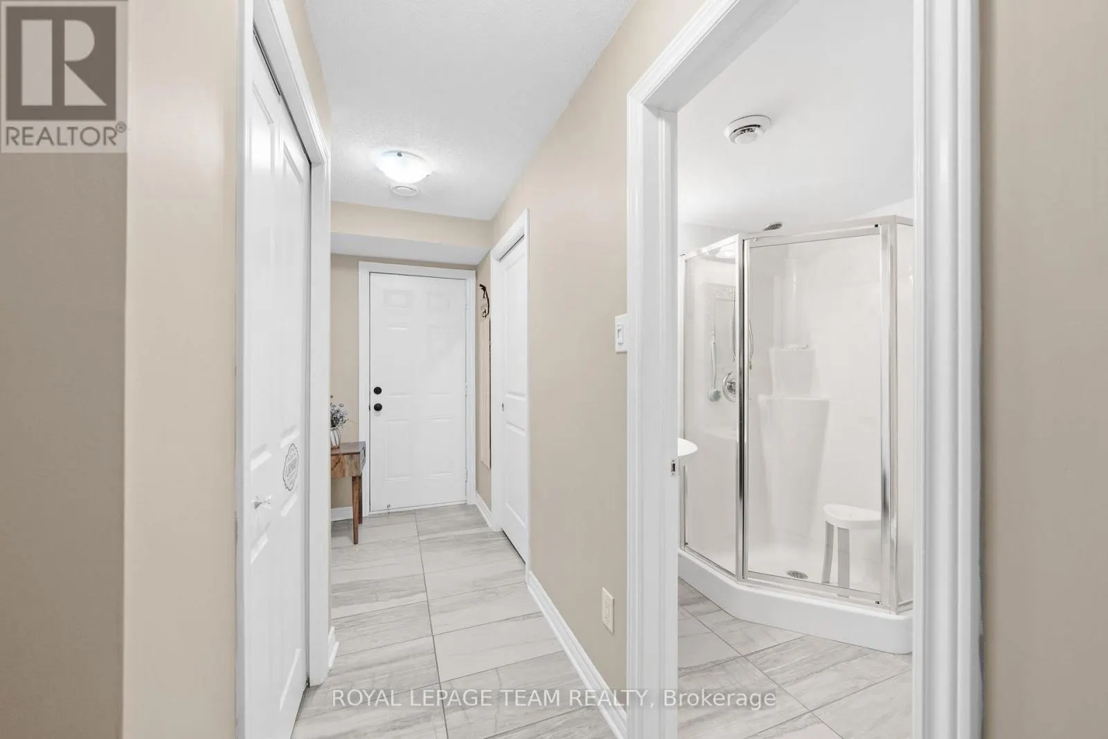 298 PEMBINA PRIVATE