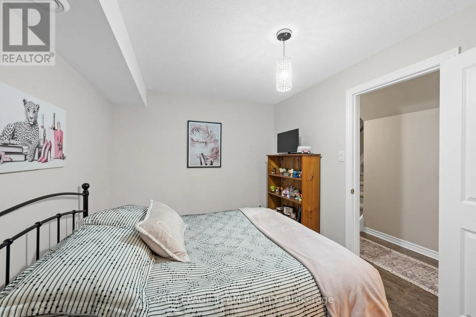 298 PEMBINA PRIVATE