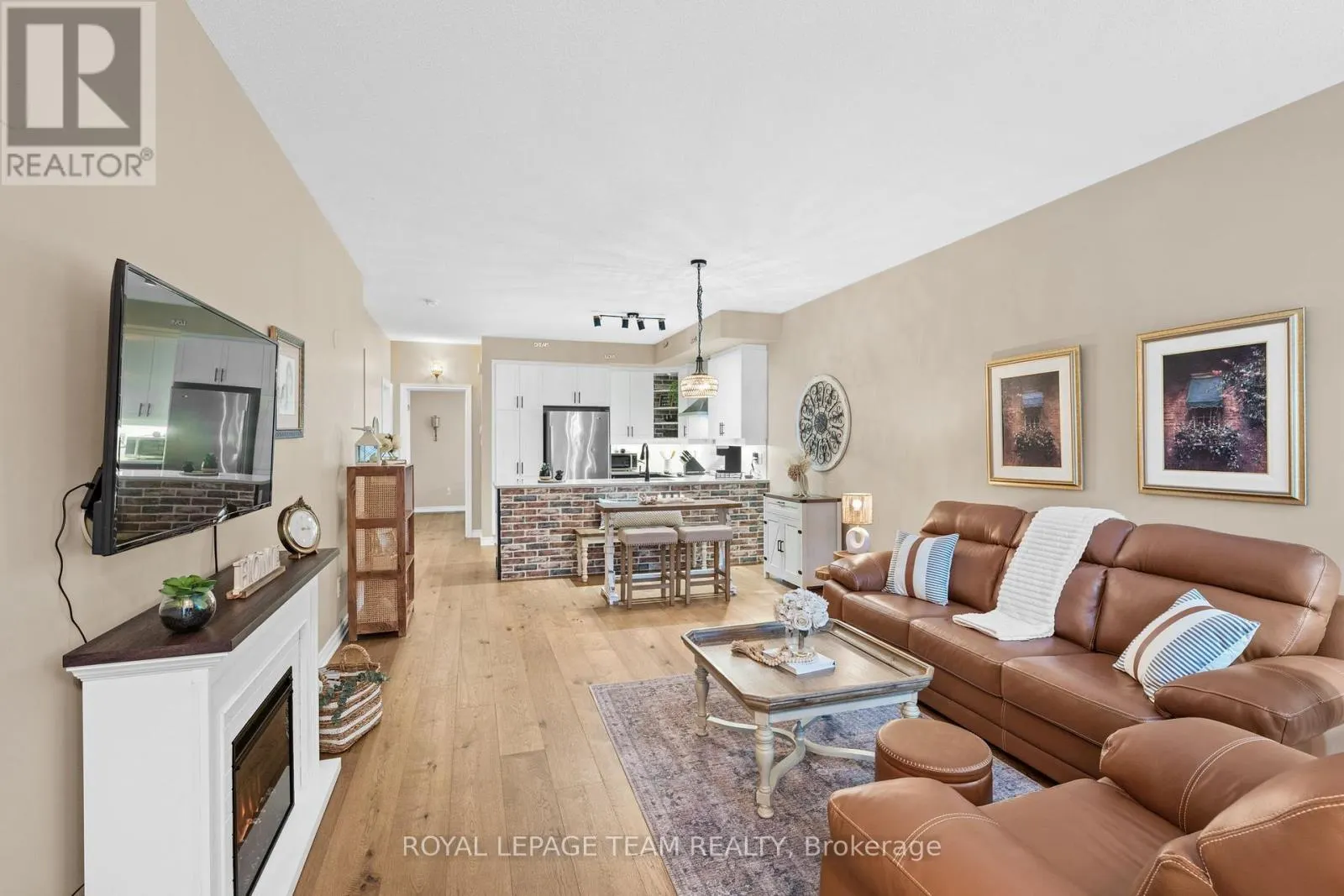 298 PEMBINA PRIVATE