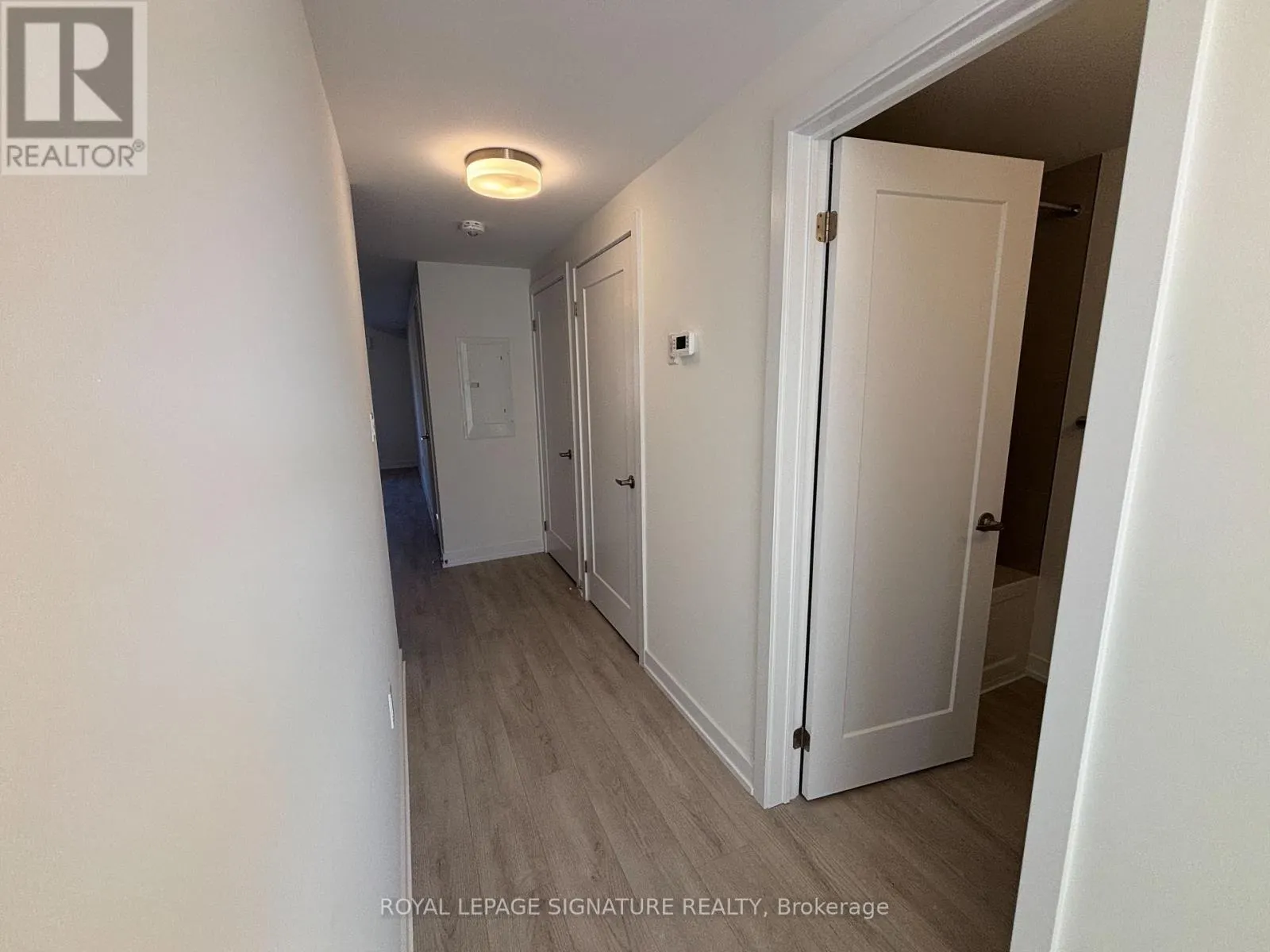 28 - 42 LOWES ROAD W