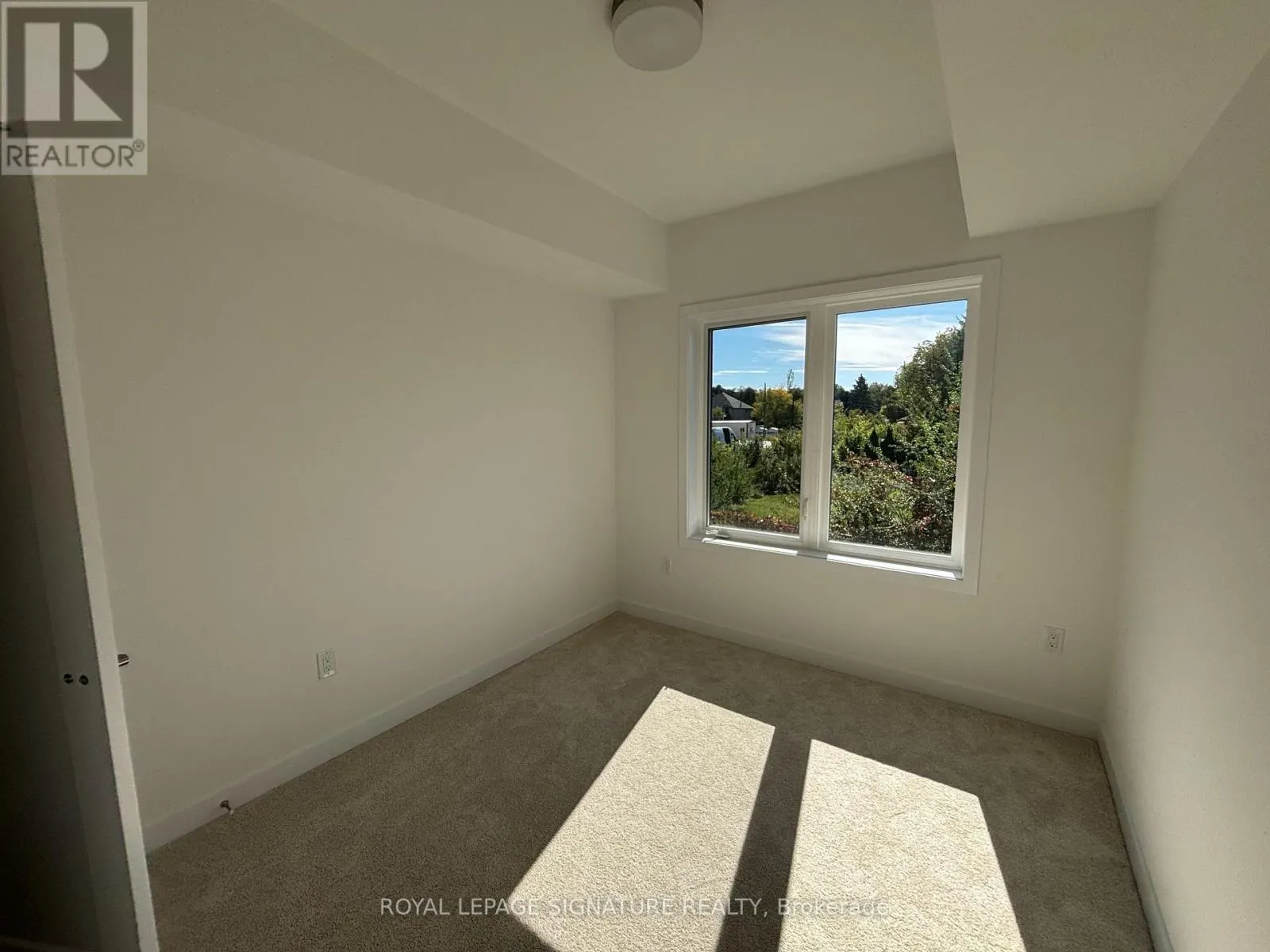 28 - 42 LOWES ROAD W