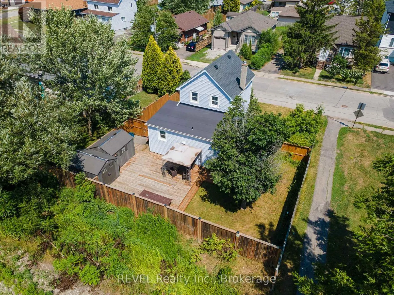 650 DEERE STREET