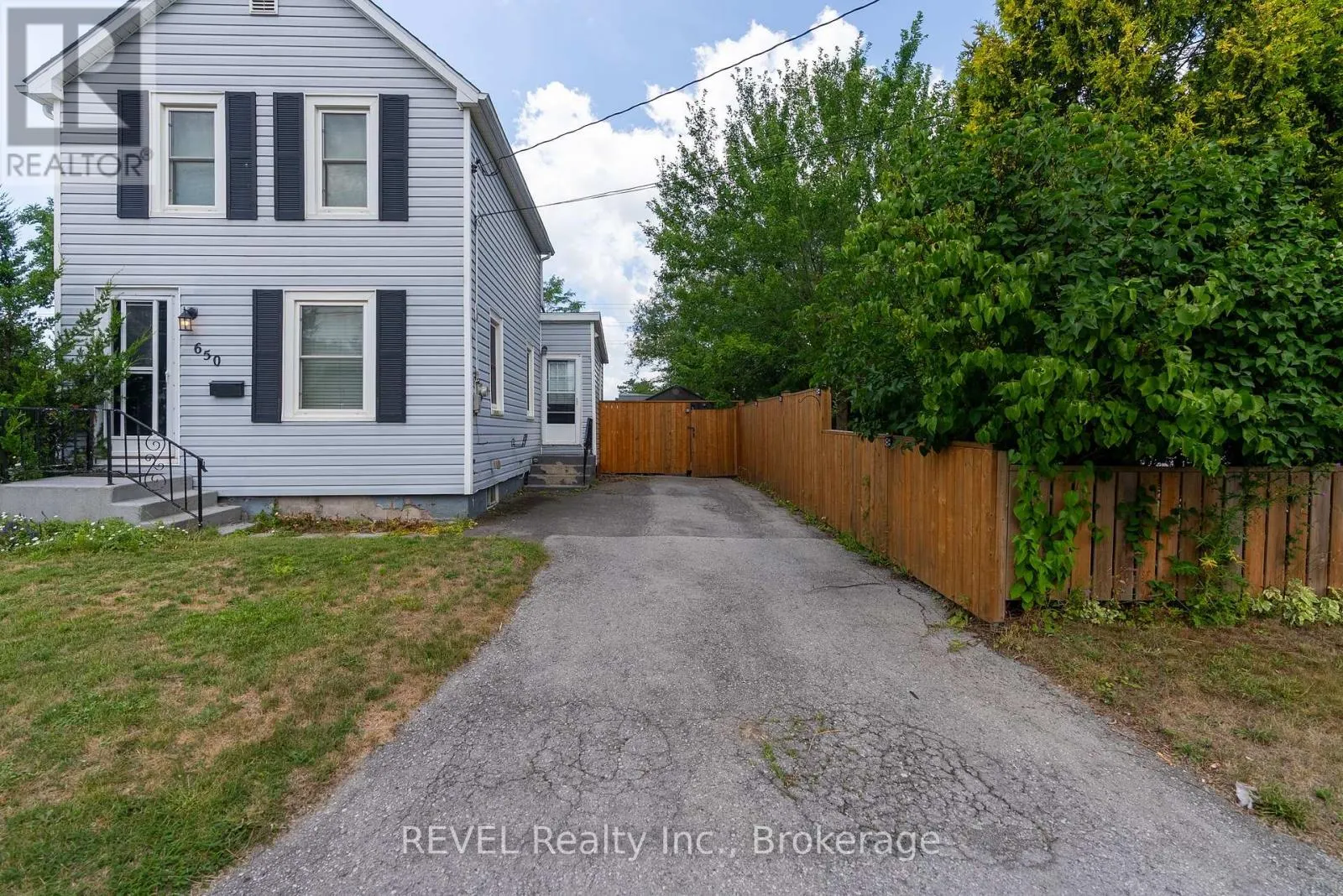 650 DEERE STREET