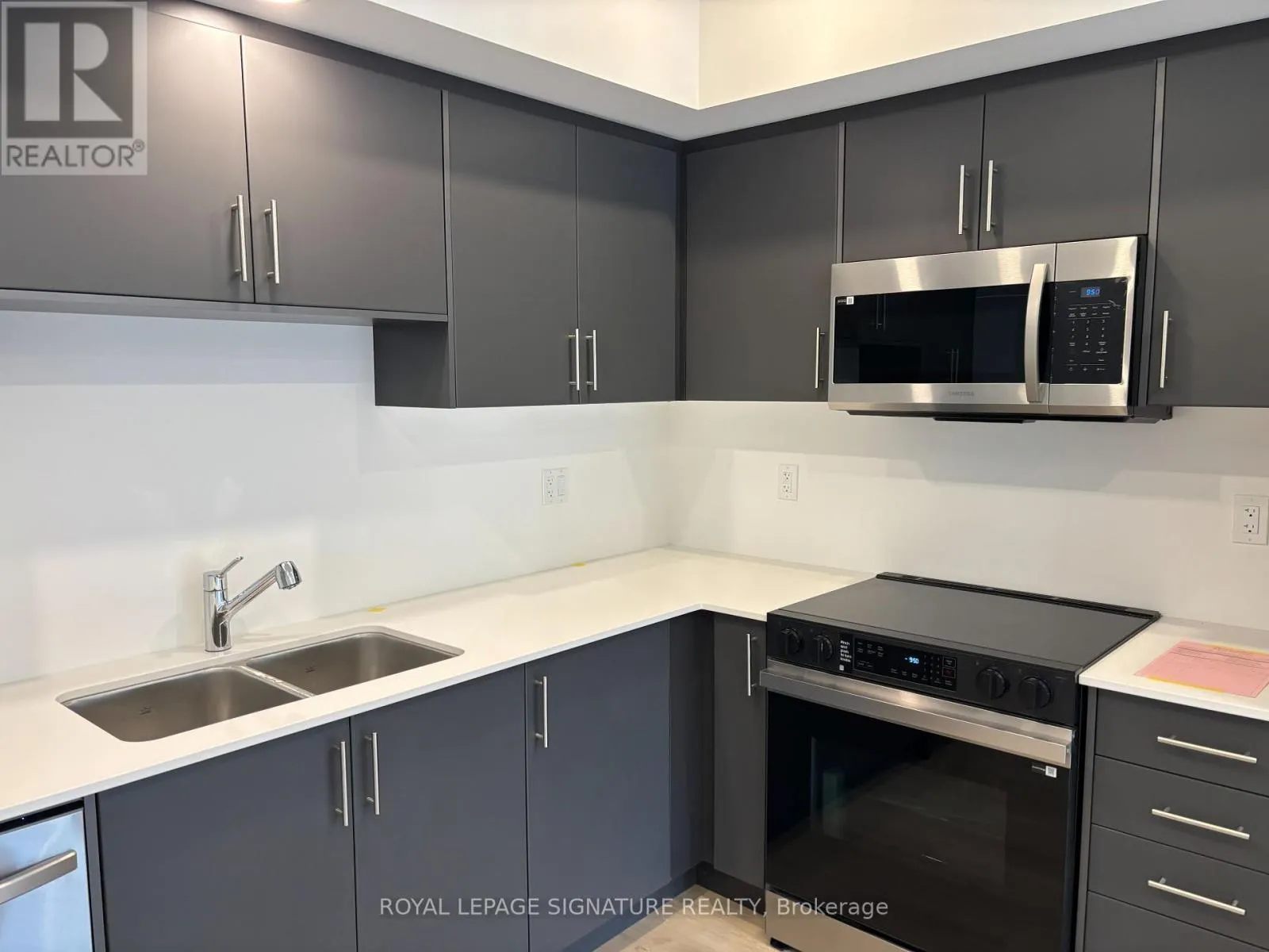 20 - 42 LOWES ROAD W