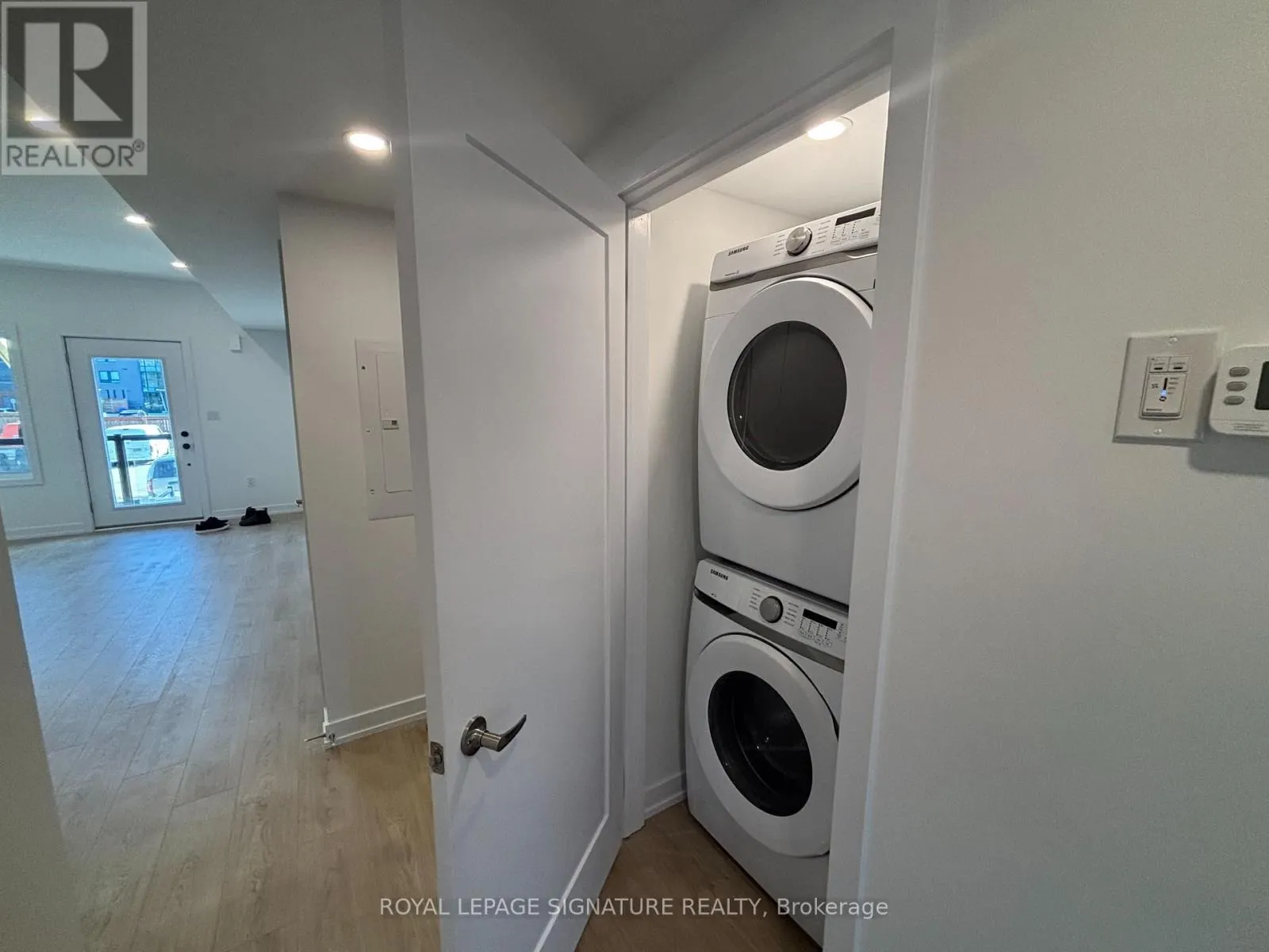 20 - 42 LOWES ROAD W