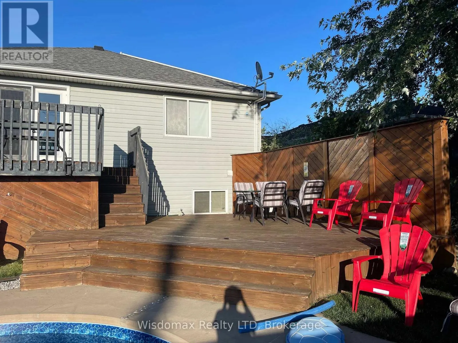 8272 WOODSVIEW CRESCENT