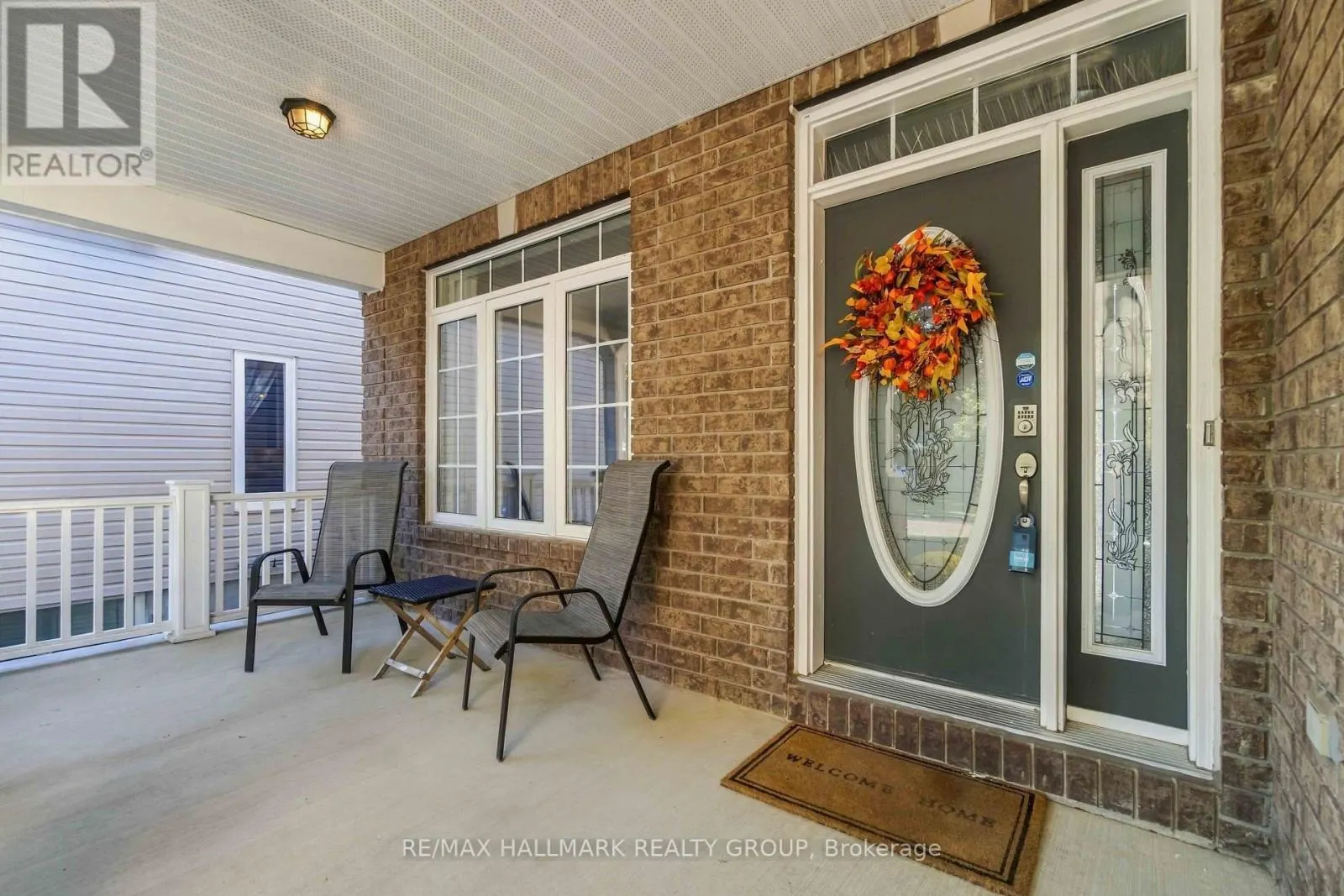 212 JANET WAY