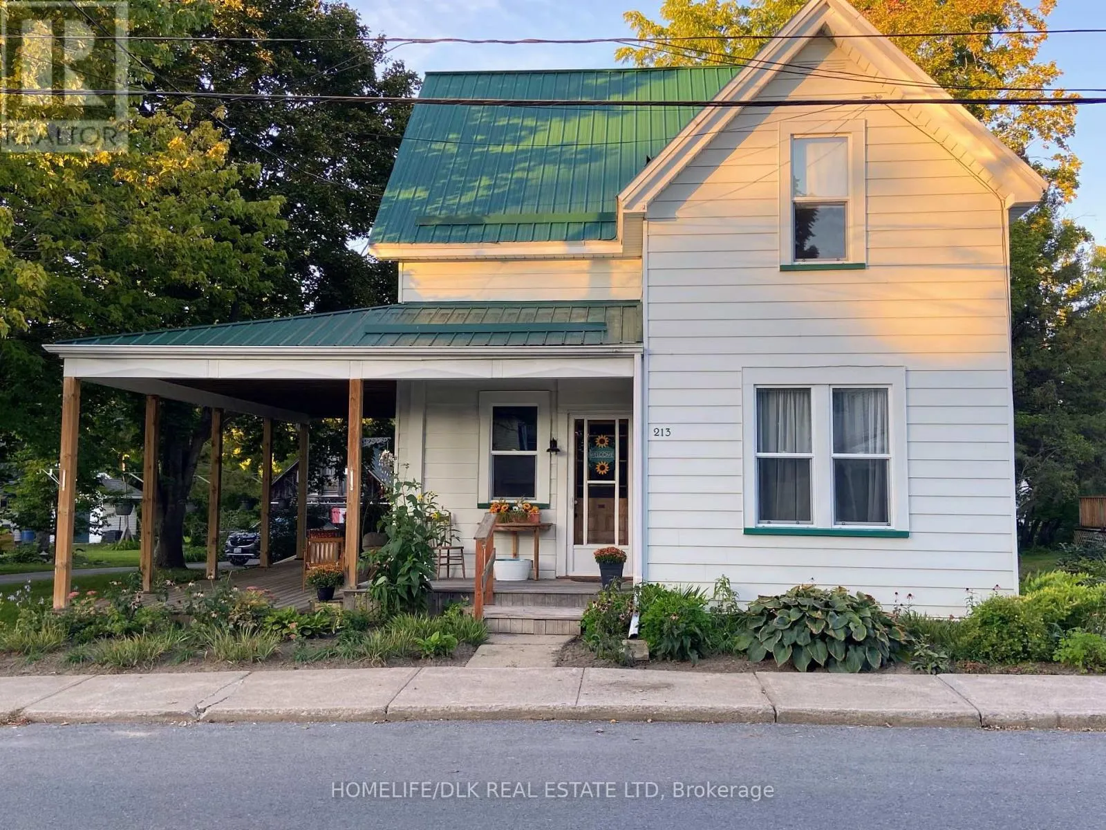213 JOSEPH STREET