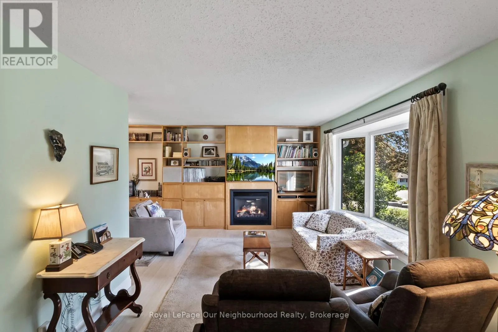 13 ORCHARD CRESCENT