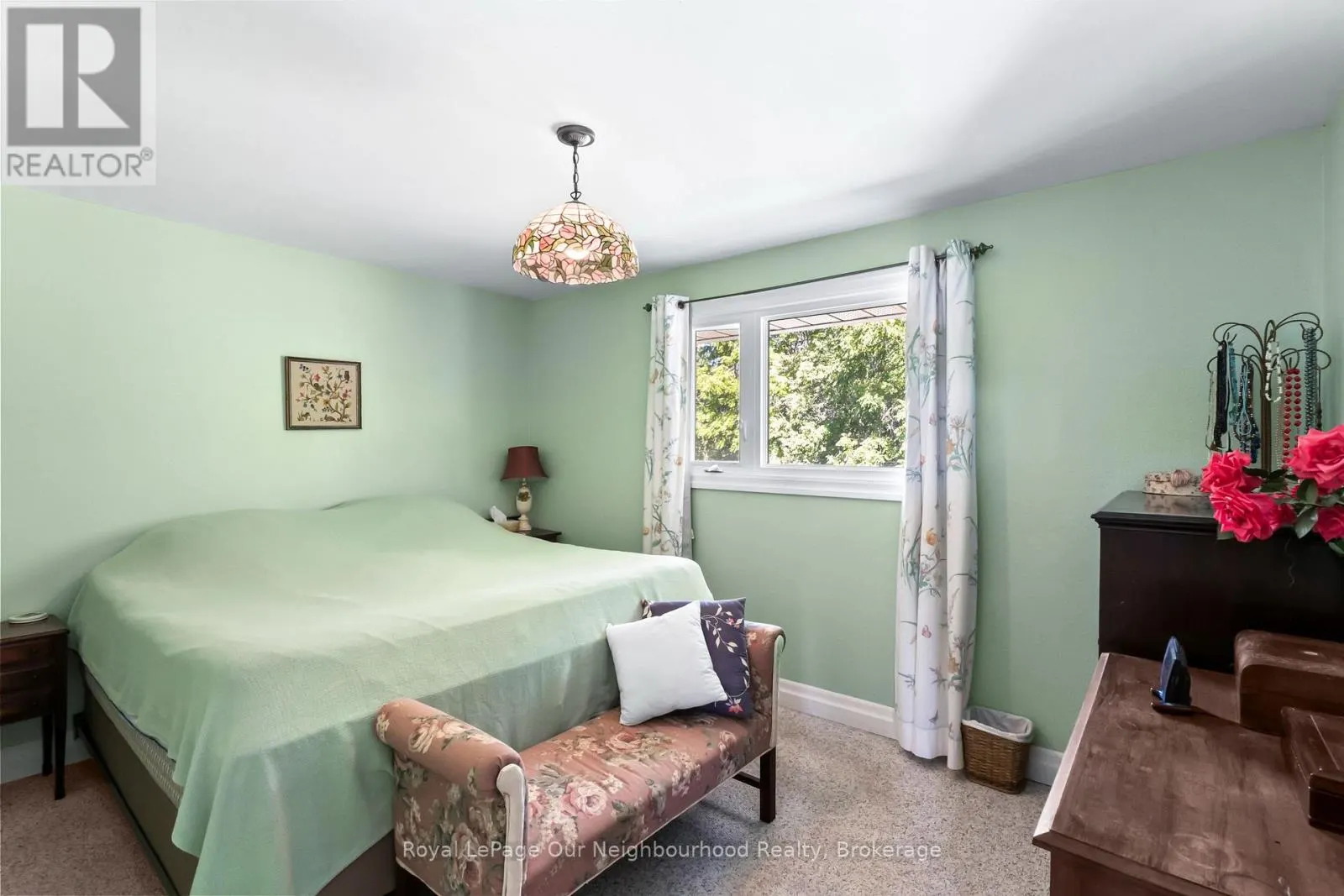 13 ORCHARD CRESCENT