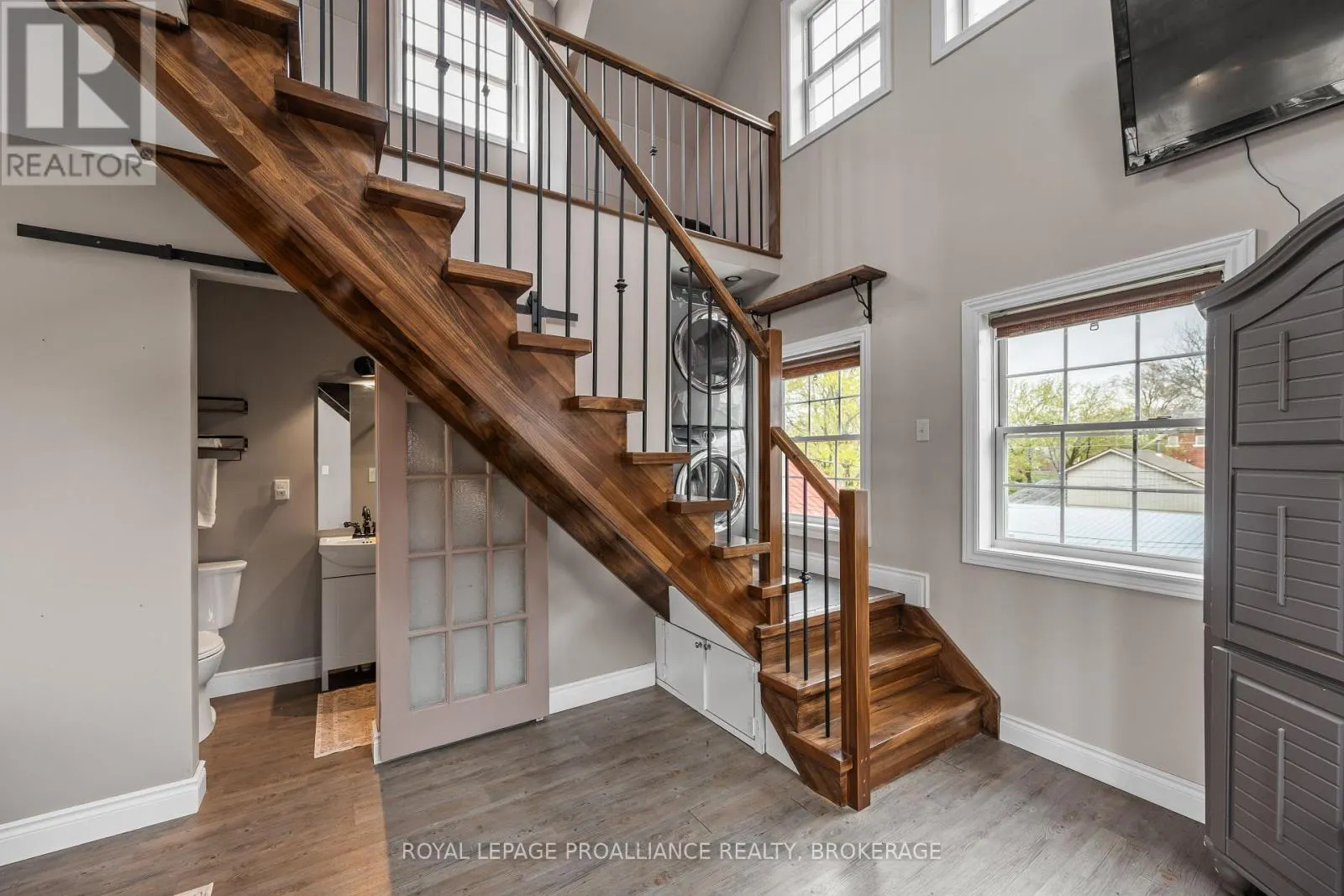 277 BROCK STREET