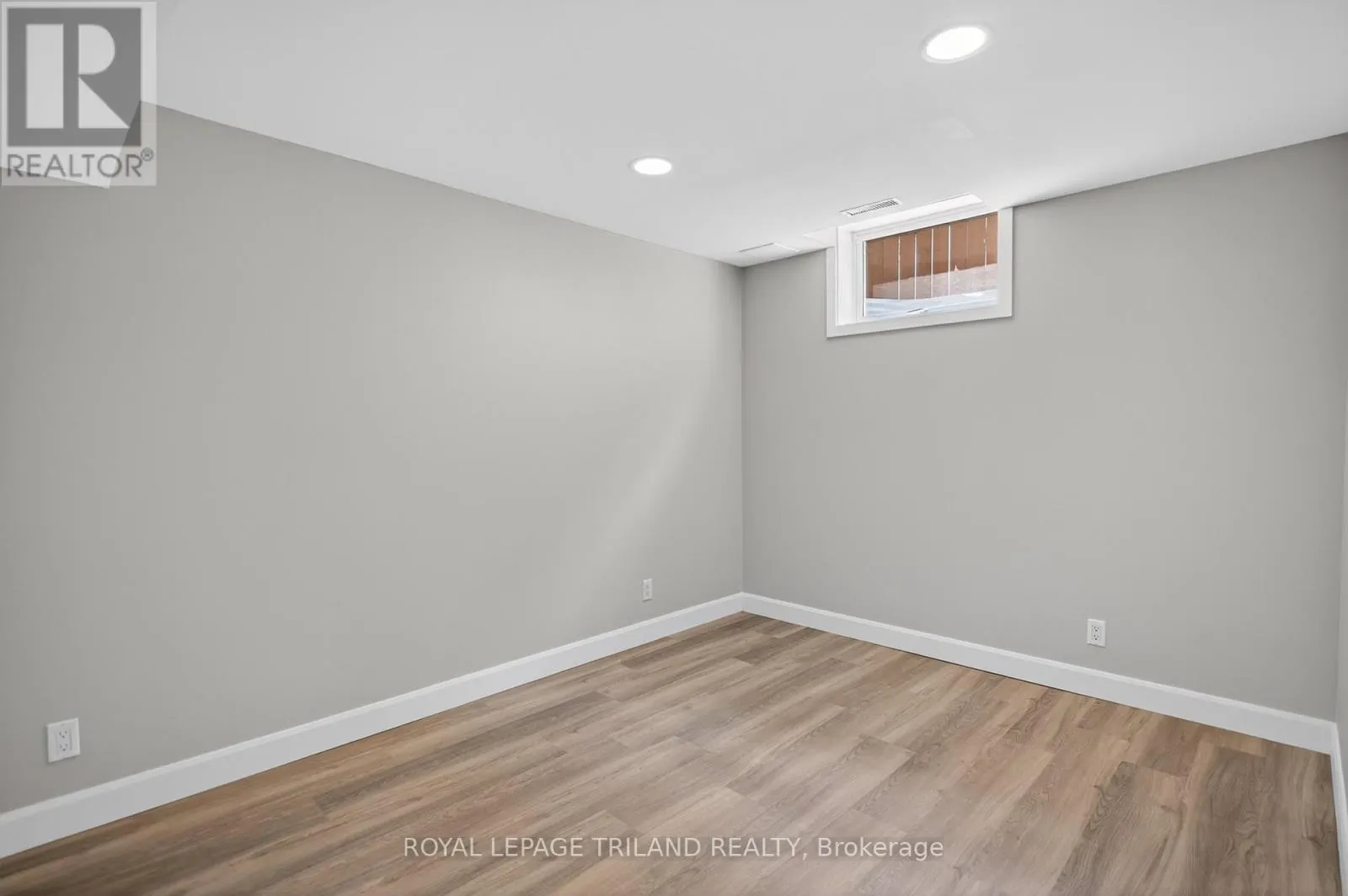 48 COTTONWOOD DRIVE