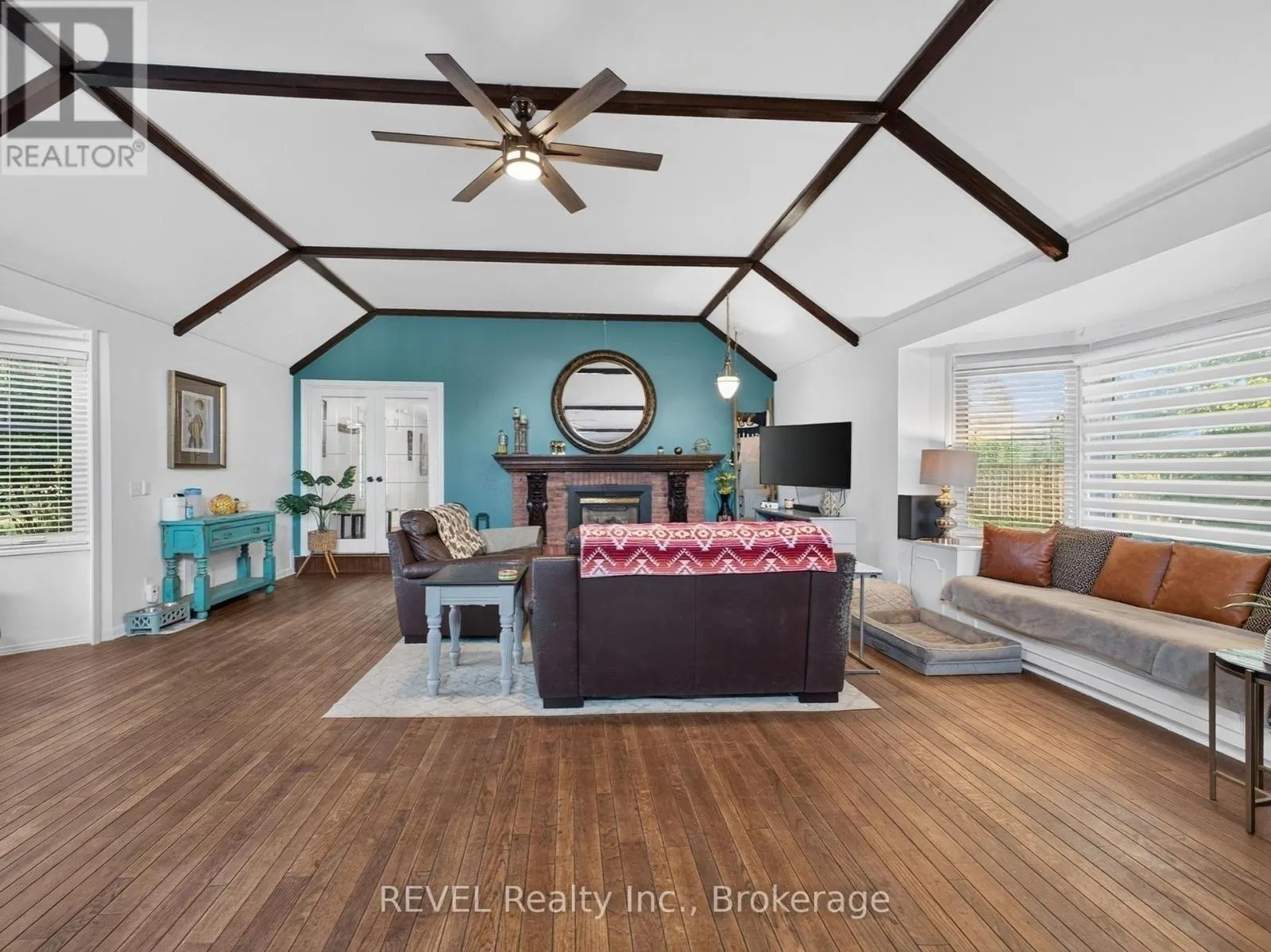 2631 THOMPSON ROAD