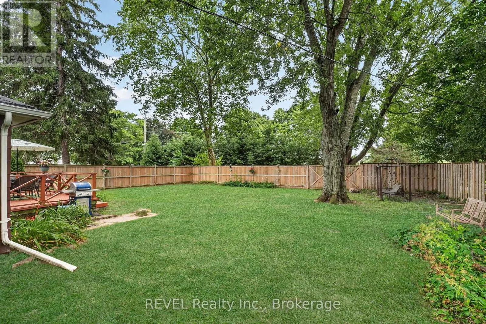 2631 THOMPSON ROAD
