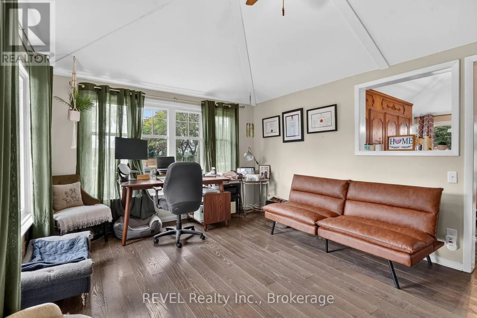 2631 THOMPSON ROAD
