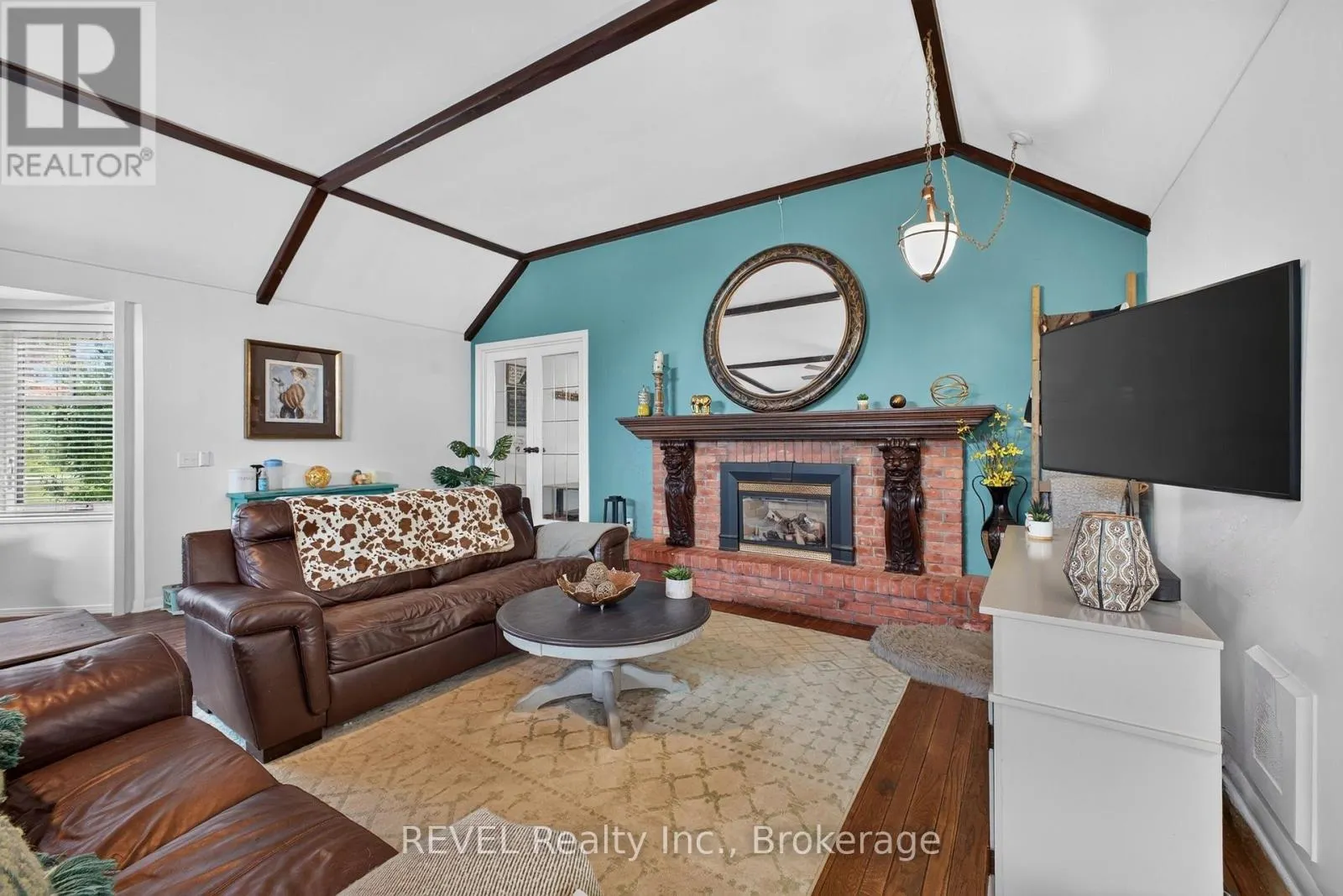 2631 THOMPSON ROAD