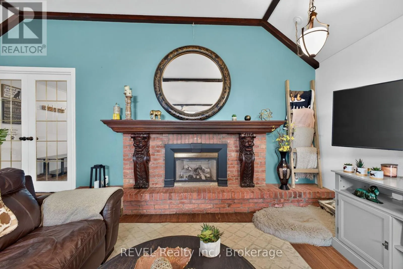 2631 THOMPSON ROAD