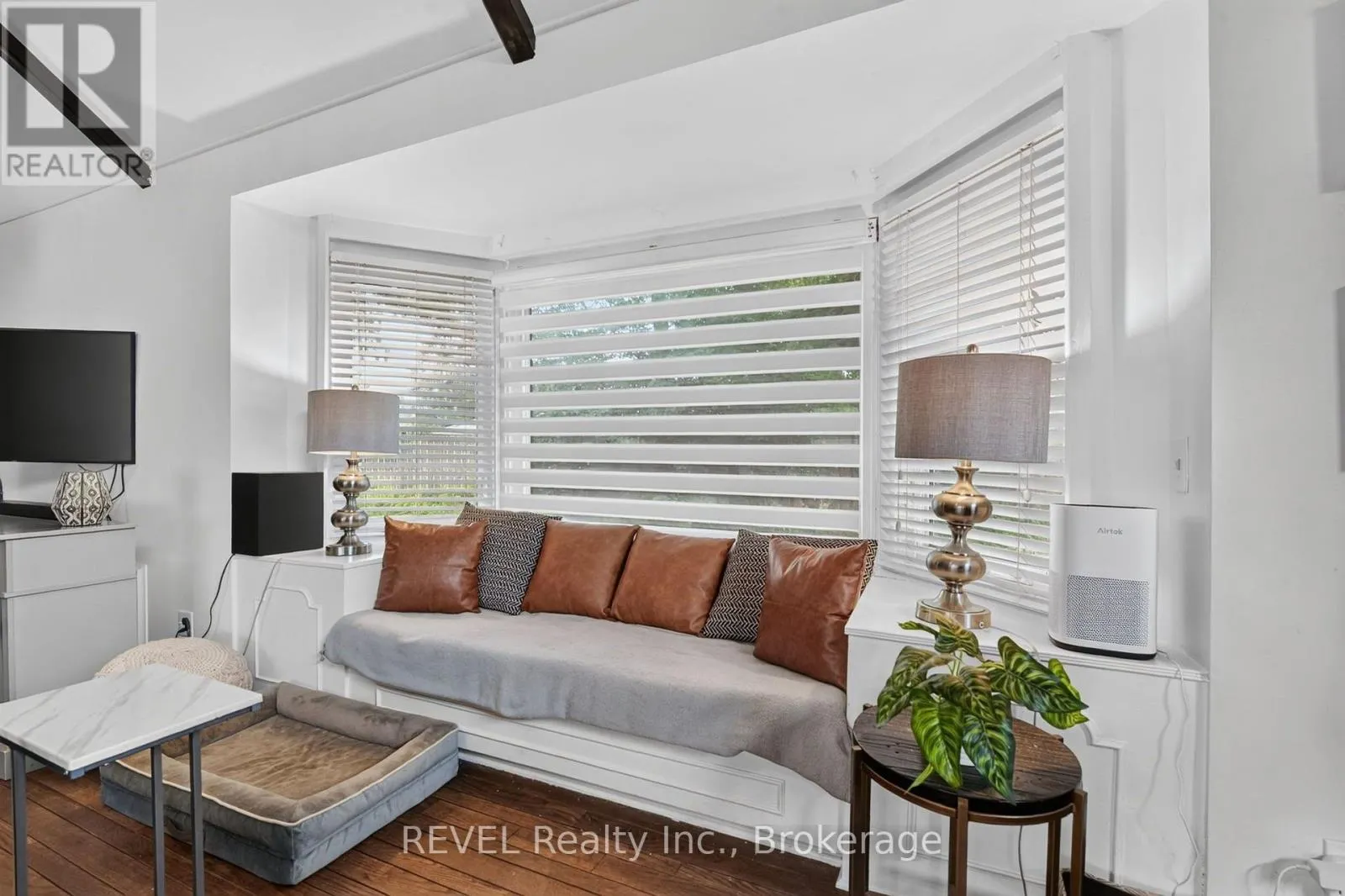 2631 THOMPSON ROAD