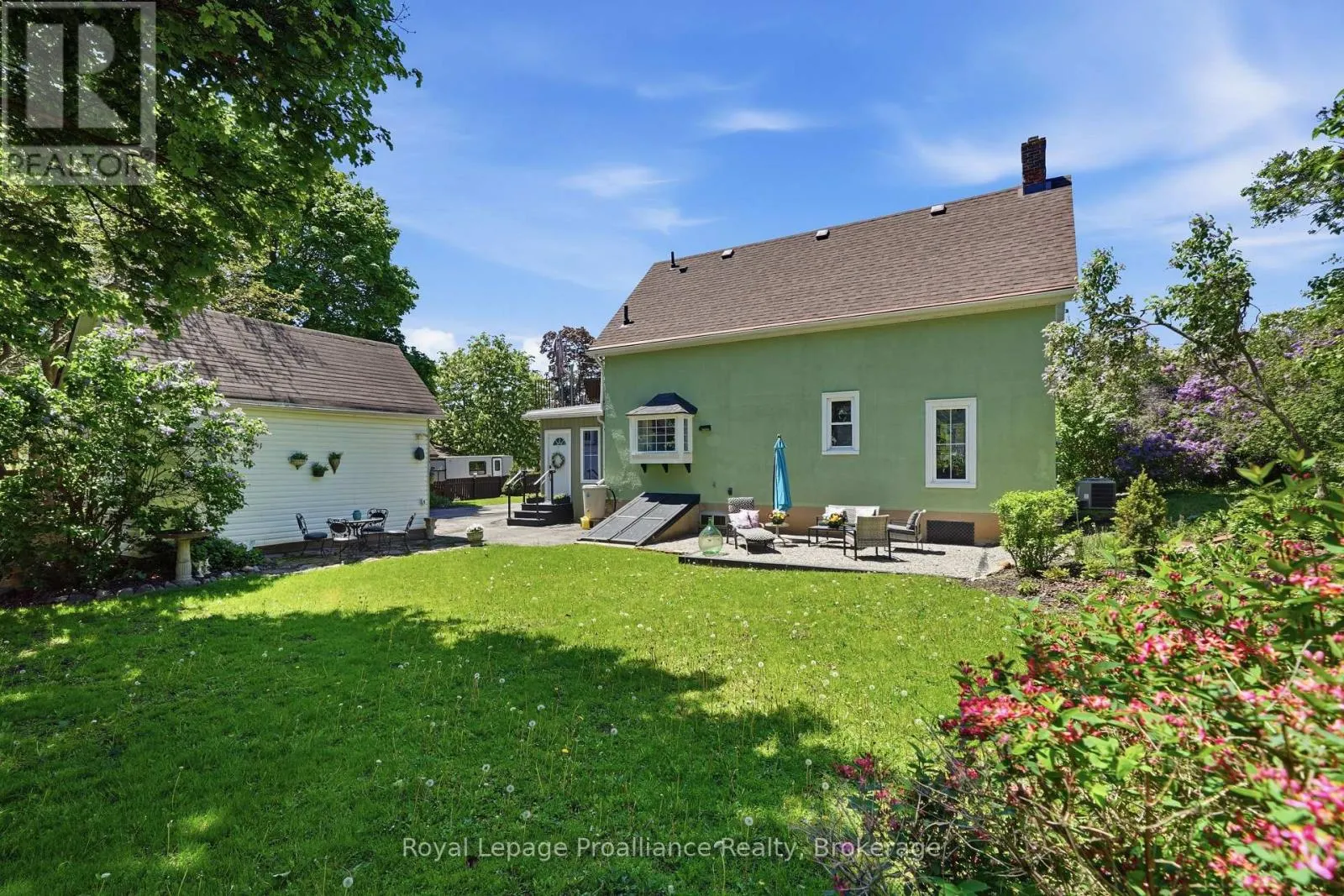 195 MACLELLAN AVENUE
