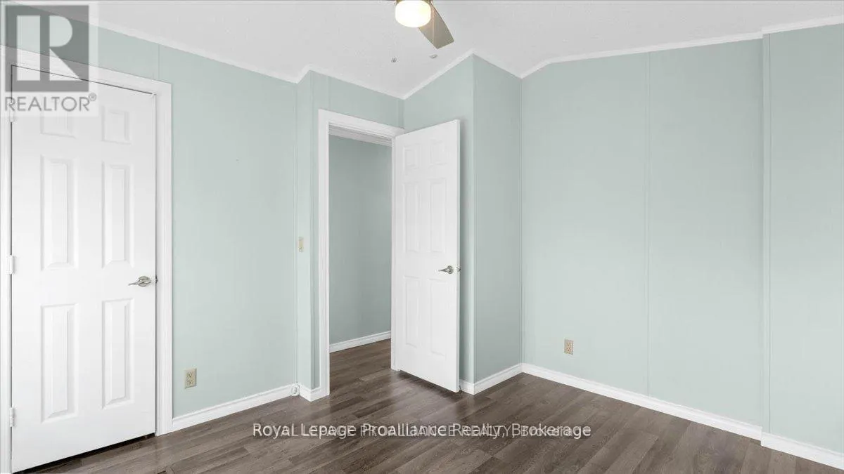 18 - 311 DUNDAS STREET E #18