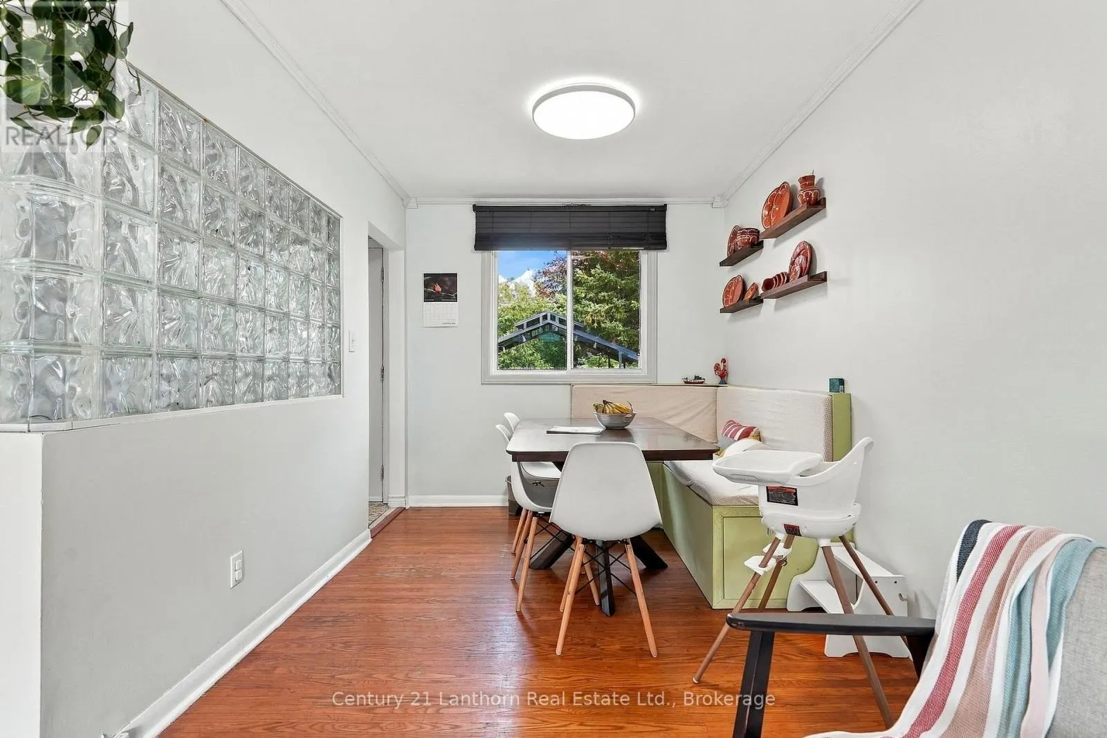 706 WILLIS STREET