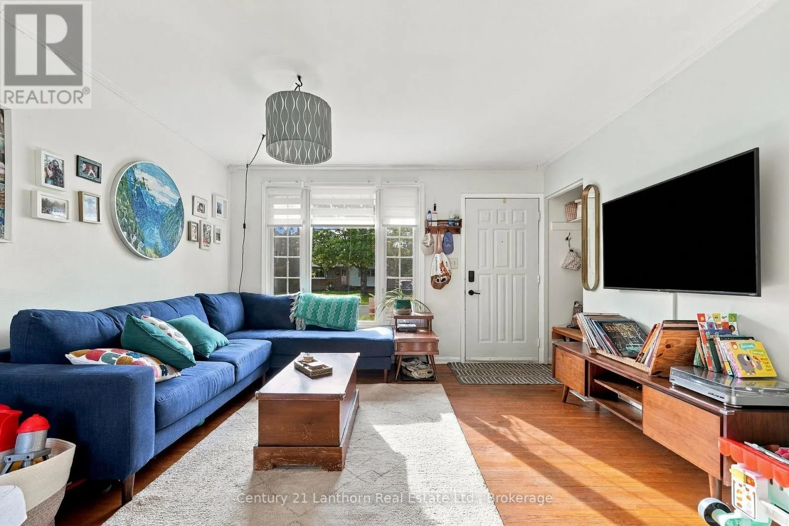 706 WILLIS STREET