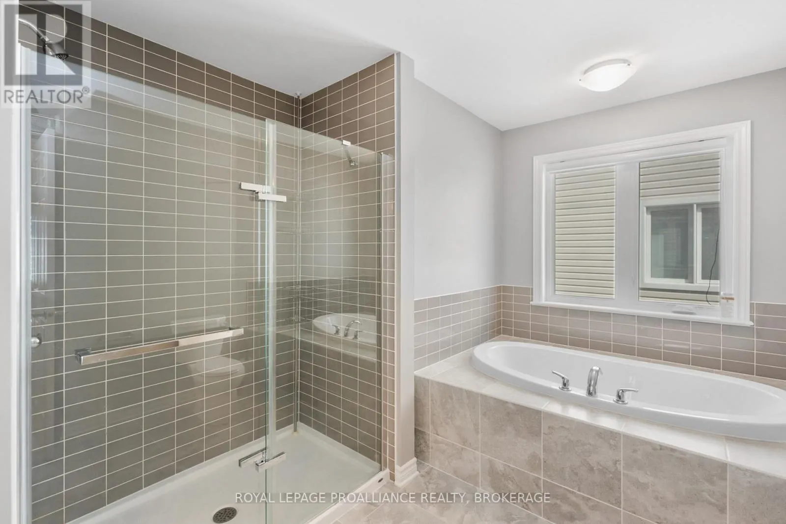 1374 MONARCH DRIVE